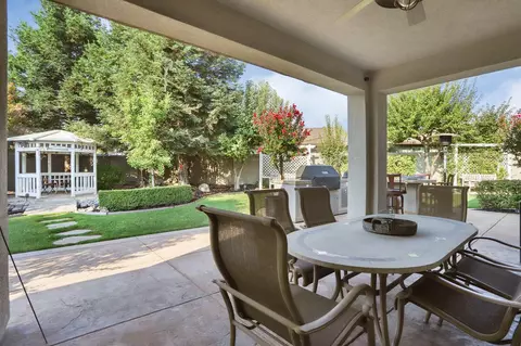 2437 Gardenstone Pl, Manteca, CA 95336 photo 39