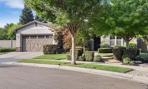 2437 Gardenstone Pl, Manteca, CA 95336 photo 3