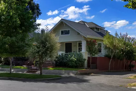 2200 Portola Way, Sacramento, CA 95818