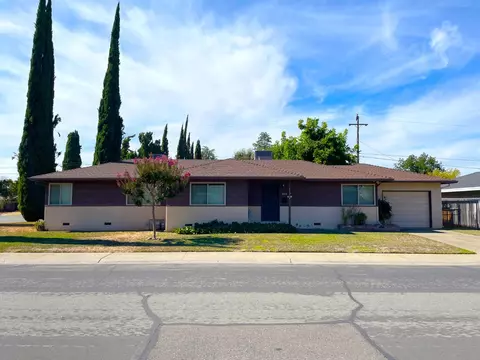 9210 Polhemus Dr, Elk Grove, CA 95624