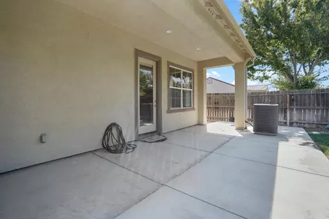 215 Fall Ave, Patterson, CA 95363 photo 6