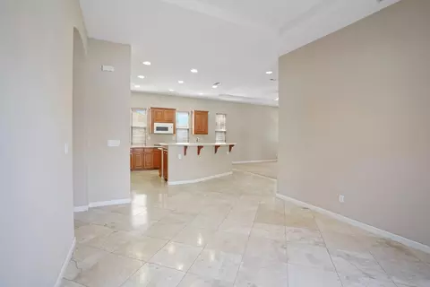 215 Fall Ave, Patterson, CA 95363 photo 9
