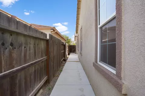 215 Fall Ave, Patterson, CA 95363 photo 29