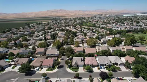 215 Fall Ave, Patterson, CA 95363 photo 33