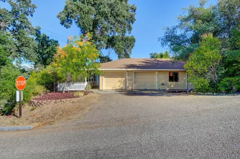 441 Gold Ct, San Andreas, CA 95249 photo 2