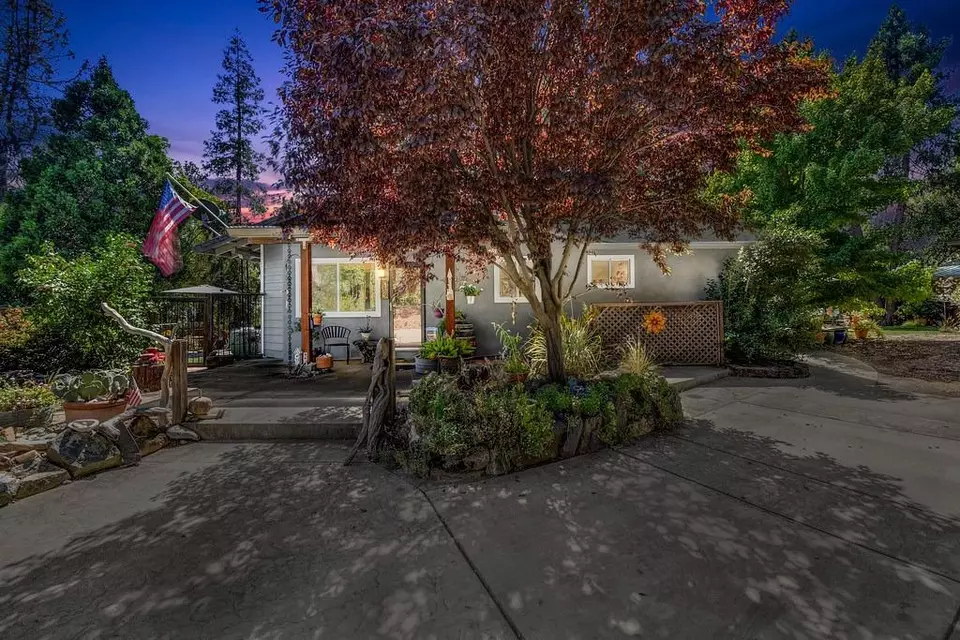 559 Grass Valley Hwy, Auburn, CA 95603 61 Photos Movoto