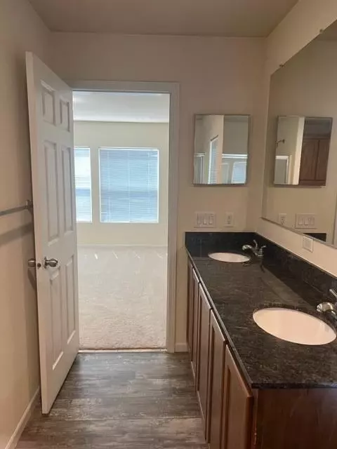 1417 Patriots Ln, Modesto, CA 95355 photo 5