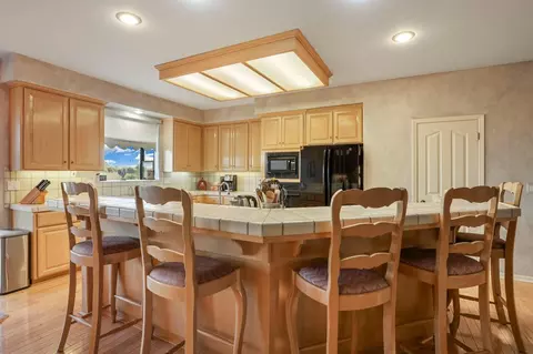 Kitchen - 11791 N Alpine Rd, Lodi, CA 95240 photo 2 of 6
