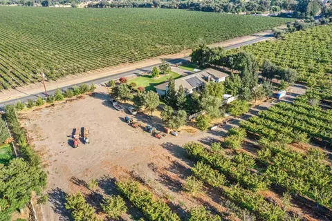 View/Area - 11791 N Alpine Rd, Lodi, CA 95240 photo 7 of 11