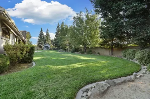 Exterior - 11791 N Alpine Rd, Lodi, CA 95240 photo 13 of 18