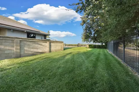 Exterior - 11791 N Alpine Rd, Lodi, CA 95240 photo 15 of 18