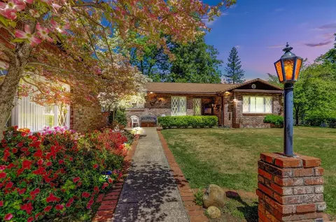 11612 Deer Park Dr, Nevada City, CA 95959