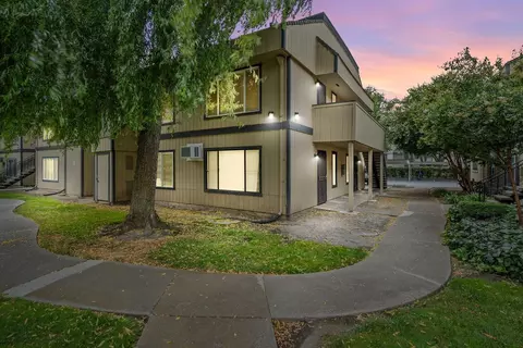 6724 Plymouth Rd #83, Stockton, CA 95207
