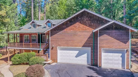 12712 Morro Dr, Nevada City, CA 95959