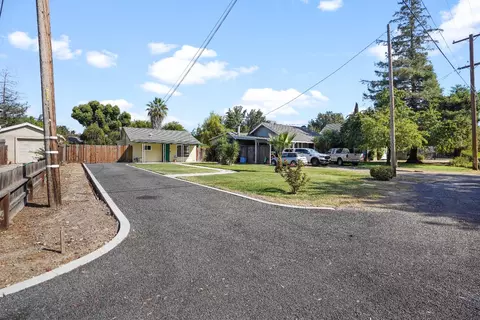 1330 Melrose Ave, Modesto, CA 95350 photo 3