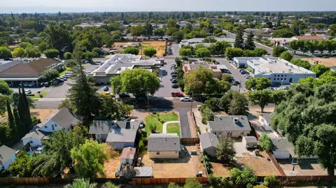 1330 Melrose Ave, Modesto, CA 95350 photo 23