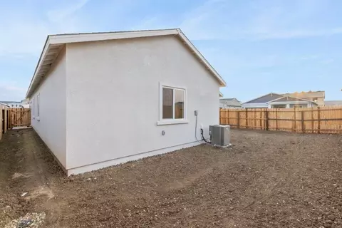 925 Derbyshire Ln, Patterson, CA 95363 photo 23