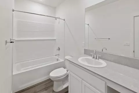 925 Derbyshire Ln, Patterson, CA 95363 photo 12