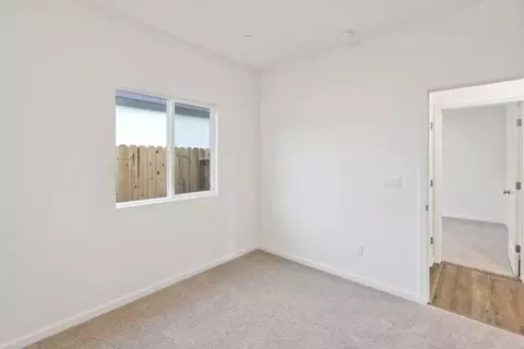925 Derbyshire Ln, Patterson, CA 95363 photo 11