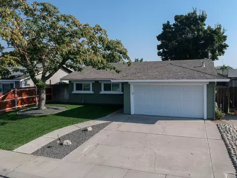1529 Debbra Way, Manteca, CA 95336 photo 2