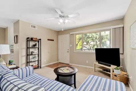 2900 Pole Line Rd #4, Davis, CA 95618 photo 9
