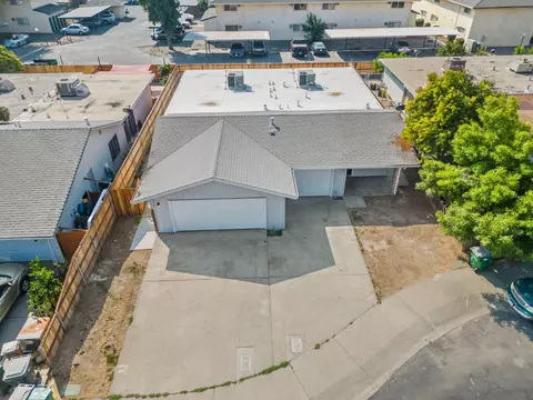 322 Lambert Ct, Lodi, CA 95240 photo 4