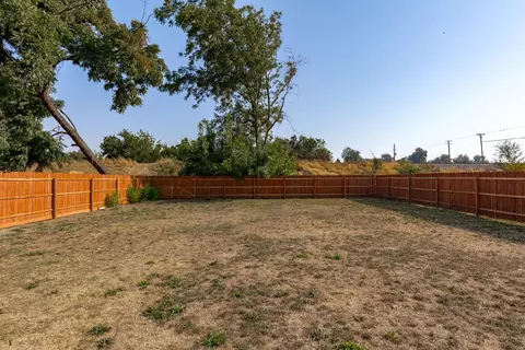 5669 Arboga Rd, Olivehurst, CA 95961 photo 28