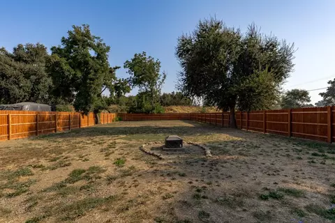 5669 Arboga Rd, Olivehurst, CA 95961 photo 23