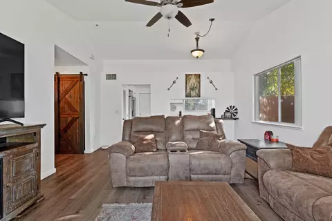 5669 Arboga Rd, Olivehurst, CA 95961 photo 7