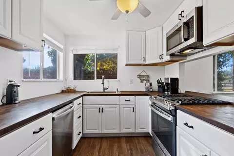 5669 Arboga Rd, Olivehurst, CA 95961 photo 13