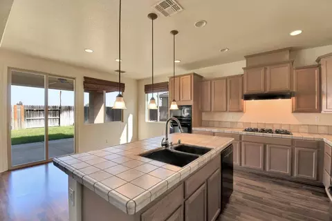 1484 Tarrant, Olivehurst, CA 95961 photo 20