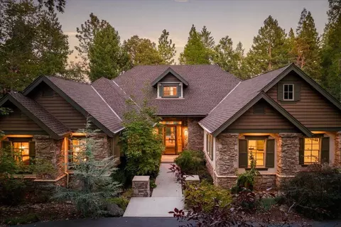 14230 Lee Ln, Nevada City, CA 95959