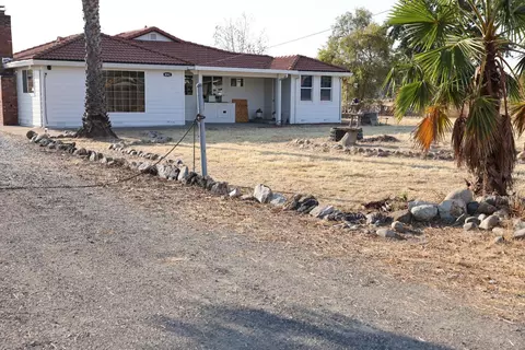 4843 Dry Creek Rd, Sacramento, CA 95838