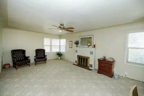 1220 Lombardy Dr, Modesto, CA 95351 photo 9
