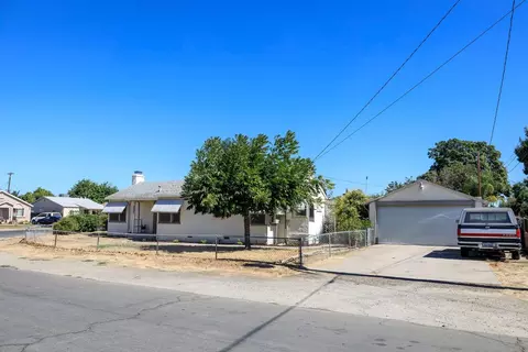 1220 Lombardy Dr, Modesto, CA 95351 photo 3