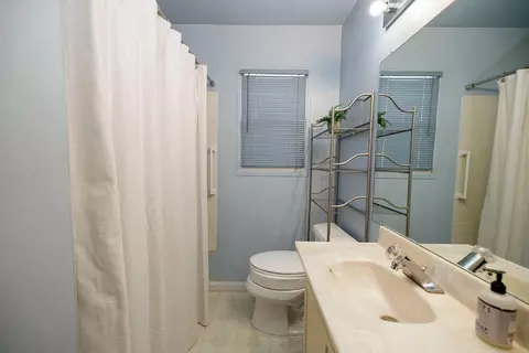 1220 Lombardy Dr, Modesto, CA 95351 photo 18