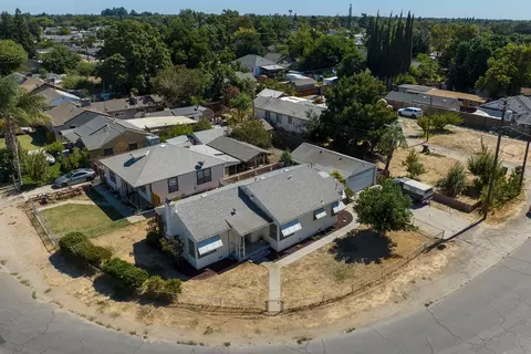 1220 Lombardy Dr, Modesto, CA 95351 photo 29