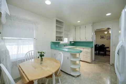 1220 Lombardy Dr, Modesto, CA 95351 photo 15