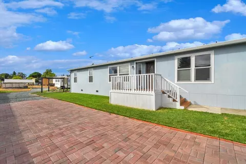 1670 7th Ave, Olivehurst, CA 95961 photo 2