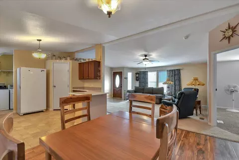 1670 7th Ave, Olivehurst, CA 95961 photo 8