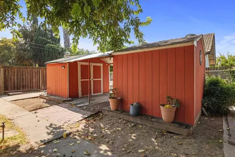 2038 Roble Ave, Modesto, CA 95354 photo 33