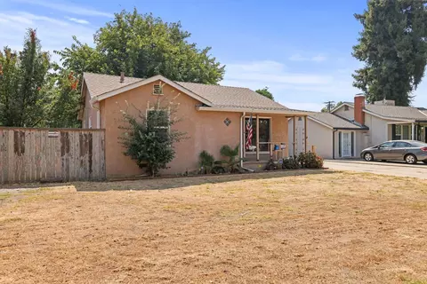 2038 Roble Ave, Modesto, CA 95354 photo 3