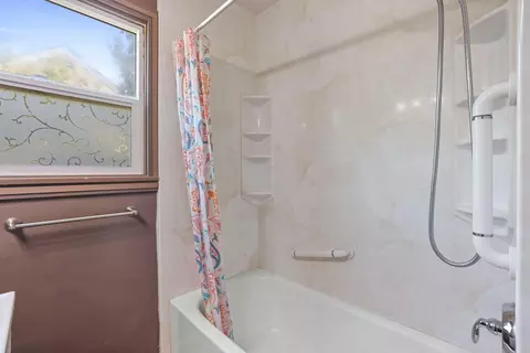 2038 Roble Ave, Modesto, CA 95354 photo 25