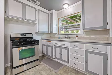 2038 Roble Ave, Modesto, CA 95354 photo 12
