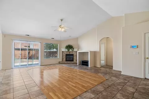 3878 Black Hawk, Merced, CA 95340 photo 9