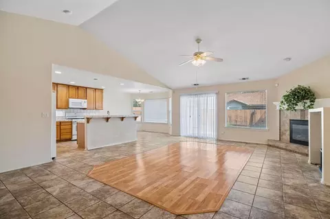 3878 Black Hawk, Merced, CA 95340 photo 8