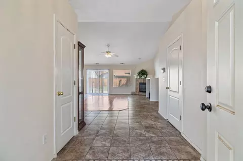 3878 Black Hawk, Merced, CA 95340 photo 5