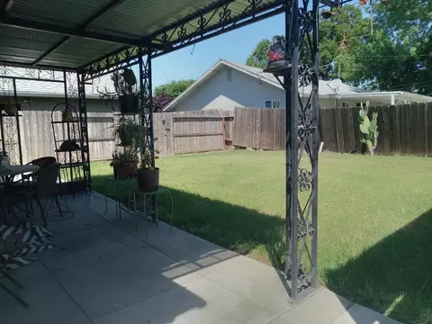 1409 E Walnut St, Stockton, CA 95205 photo 17