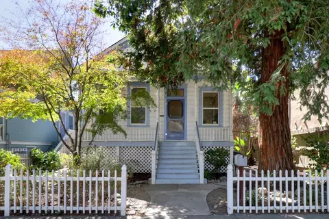 2426 Q St, Sacramento, CA 95816