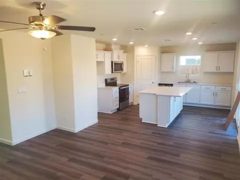 761 Irma Dr #41, Merced, CA 95348 photo 2